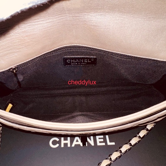 💃🏻♥️🥰Authentic Classic CHANEL Double Flap Rare Bicolor Medium Lambskin Bag - Picture 9 of 16